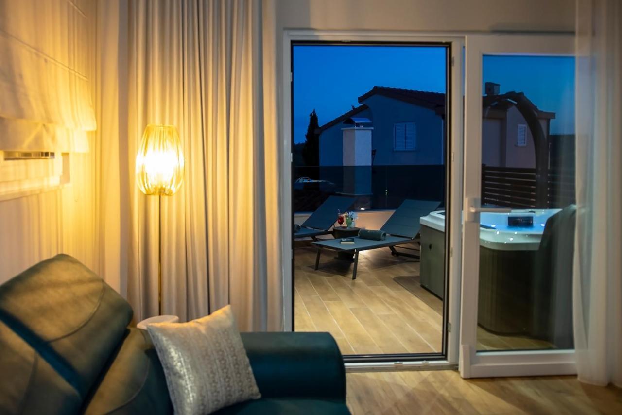 Luxury Apartment Vista Del Sole Σίμπενικ Εξωτερικό φωτογραφία
