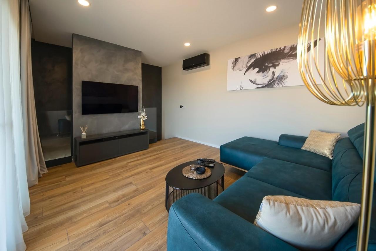 Luxury Apartment Vista Del Sole Σίμπενικ Εξωτερικό φωτογραφία