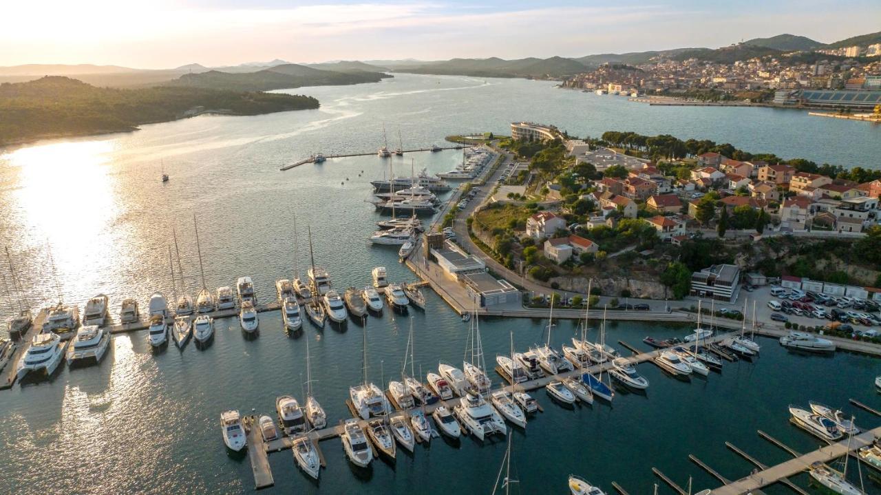Luxury Apartment Vista Del Sole Σίμπενικ Εξωτερικό φωτογραφία